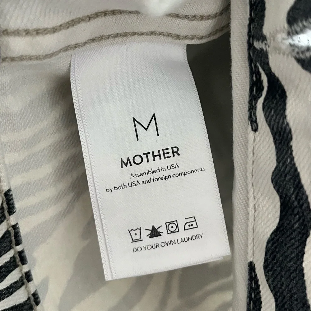 BRAND NEW MOTHER | The Out Of Pocket Jacket Hoofing It Wash in White | Size M